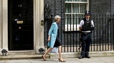 Ak by bola Mayová britská premiérka, odchádzať z EÚ by chcela najskôr na budúci rok