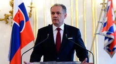 Nekompromisný politológ hodnotil prezidenta: Predá aj drievko v mašli!