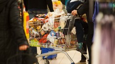 Obchody nebudú v nedeľu zatvorené do 16.00 h