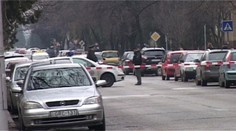 Len 13-ročný chlapec paralyzoval Komárno