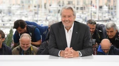 Strach o francúzsku filmovú legendu: Alain Delon utrpel mozgovú porážku
