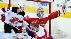 Holtby prekonal Kölziga, Anaheim s navyšším triumfom v sezóne