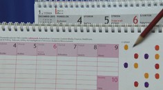 Mätúce kalendáre: Jeden ukazuje týždeň párny, druhý nepárny. Kde je pravda?