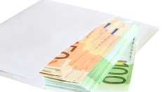 Našiel obálku s 500 €, skončil v policajnej cele. Čo by ste urobili vy?