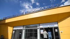 V Detskej fakultnej nemocnici v Košiciach zasahujú hasiči. Všetci pacienti sú v bezpečí