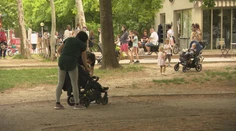 Príspevok 333 eur na každé dieťa pre rodiny v núdzi spustil lavínu emócií