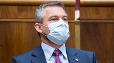 Pellegrini narýchlo letel za štátne peniaze do Nemecka na operetu