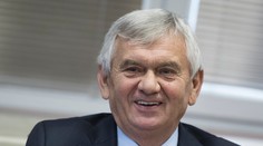 Vláda odvolaním Ľ. Jahnátka z čela ÚRSO porušila jeho práva, rozhodol Ústavný súd