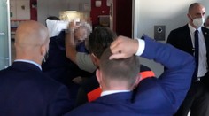 Českého prezidenta Zemana odviezla sanitka do nemocnice. Babiša nepoveril zostavením novej vlády