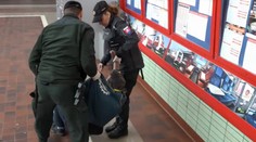 Z vlakovej stanice v Žiline chcú odstrániť bezdomovcov. Ale na úkor cestujúcich