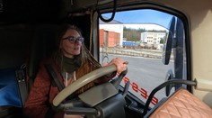 Jej cesta za otvorením čajovne sa začala za volantom kamióna. Na svoju prvú jazdu nikdy nezabudne