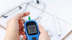 Aká je nebezpečná hladina cukru v krvi? Jedna skupina dospelých by sa mala testovať pravidelne