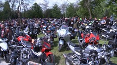 Kňazské rúcha vymenili na motorkárskej púti za kožené bundy