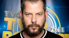 Celebrity ho poslúchajú na slovo! Má nad nimi absolútnu moc