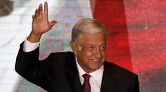 Ľavicovo-populistický kandidát Andrés Manuel López Obrador vyhlásil víťazstvo v mexických prezidentských voľbách