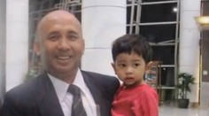 Rodina pilota zmiznutého lietadla zverejnila dojemný odkaz. Vráť sa domov