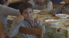 Zisťovali sme, či majú rodičia zaplatiť škôlkárom obedy za január