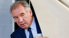 Francúzsku vládu opúšťajú ďalší ministri