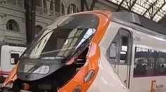 Pri havárii prímestského vlaku sa zranilo nakoniec až 54 ľudí