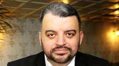 Eduard Chmelár bude mať hnutie Socialisti.sk, podpisy už odovzdal na ministerstve