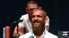 VIDEO: História sa opakuje. Krištofič šokoval pražskú O2 arénu a knokautoval Vémolu