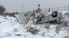 Mladík autom zmietol ženu, ktorá stála na zastávke
