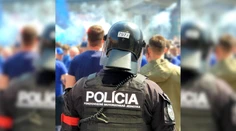 Polícia rieši útok na hasičov počas finále SP vo futbale. Fanúšikovia narobili aj ďalšie problémy