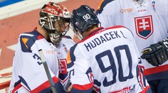 Po roku naši proti Čechom. V bráne chytá Hudáček