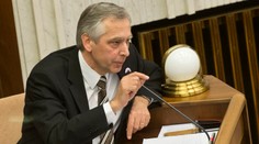 Smer-SD sa rozhodol, že neodvolá Figeľa. Prečítajte si dôvod