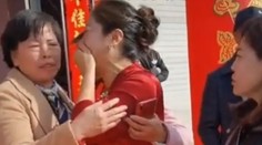 Matka ženícha na svadbe zistila, že nevesta je jej dávno stratená dcéra. To však nebolo všetko