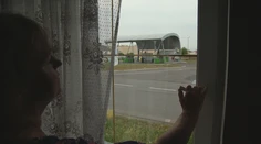 Dve rodiny v Senci sa už dva roky poriadne nevyspali, oproti ich spálni je pumpa