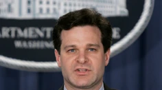 Trump nominuje za nového šéfa FBI Christophera Wraya