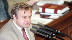 Europoslanec Ransdorf prelomil mlčanie: Prečo som bol vo švajčiarskej banke