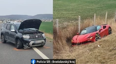 Na D4 sa zrazila Dacia s Ferrari. Športové auto skončilo v jarku, polícia si neodpustila uštipačný komentár