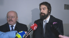 Nálepky fekálny fantóm sa už nikdy nezbaví, hoci je nevinný. Martinovi Mackovi zrušili posledné obvinenie