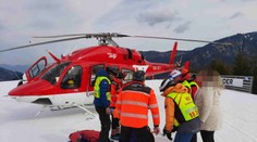 Iba 8-ročný chlapec na lyžiach vletel v Jasnej do skaly. S vážnymi zraneniami ho prevážal vrtuľník