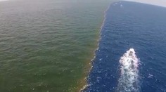 Myslíte si, že sa pozeráte na krásny prírodný úkaz? Opak je pravdou