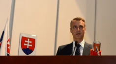 Rašiho zvolili za podpredsedu Smeru