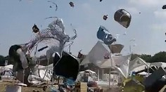 Minitornádo vyčíňalo na festivale v Nemecku. Stany lietali vzduchom