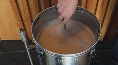 Varíte si doma vlastné pivo? V tom prípade si pre vás štát vymyslel novú povinnosť