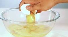 Zaručený návod na bezchybné rozbitie vajíčka