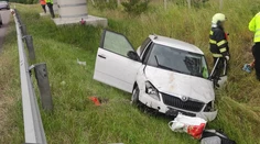 Diaľnicu D2 pri Malackách v smere z Bratislavy uzavreli. Vodič dostal mikrospánok, zasahoval vrtuľník