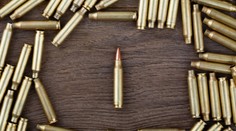 Investigatívny novinár si našiel v schránke náboj do pištole, niekto mu ho tam hodil