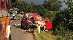 Počet obetí na cestách opäť narástol. Na Spiši zahynul motorkár, v Prievidzi chodkyňa