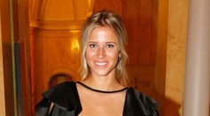 Jágrova priateľka ozdobou večera. Po škandále ohúrila v priesvitných šatách