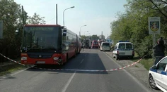 Vodič linky č.93 zrazil 33-ročného kolegu. Zraneniam podľahol