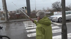 Nevidiaca starenka, ktorú ešte v septembri zrazilo auto na priechode, je stále obvinená