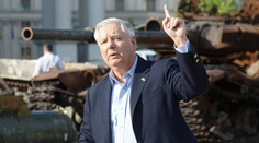 Rusko vydalo zatykač na amerického senátora za jeho výroky o Ukrajine