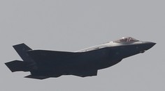 Američanom sa stratila stíhačka za 80 miliónov dolárov. O pomoc pri pátraní žiadajú verejnosť