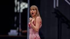 Koncerty Taylor Swift zrušili pre teroristickú hrozbu. Dvaja mladíci chceli vraziť autom plným chemikálií do davu